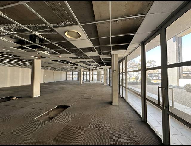 236.80M² OFFICE TO LET IN ECO PARK ESTATE